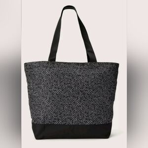 NEW! Victorias secret PINK black and white Logo Weekender/Tote bag NWT!